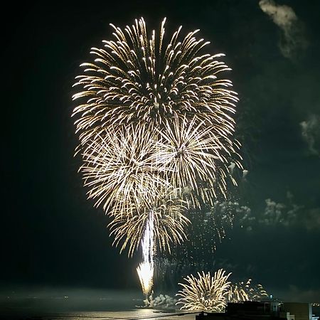 葉山 森戸海岸すぐの富士山と海が一望できる新築ヴィラ Bbq サウナ Hayama Buitenkant foto